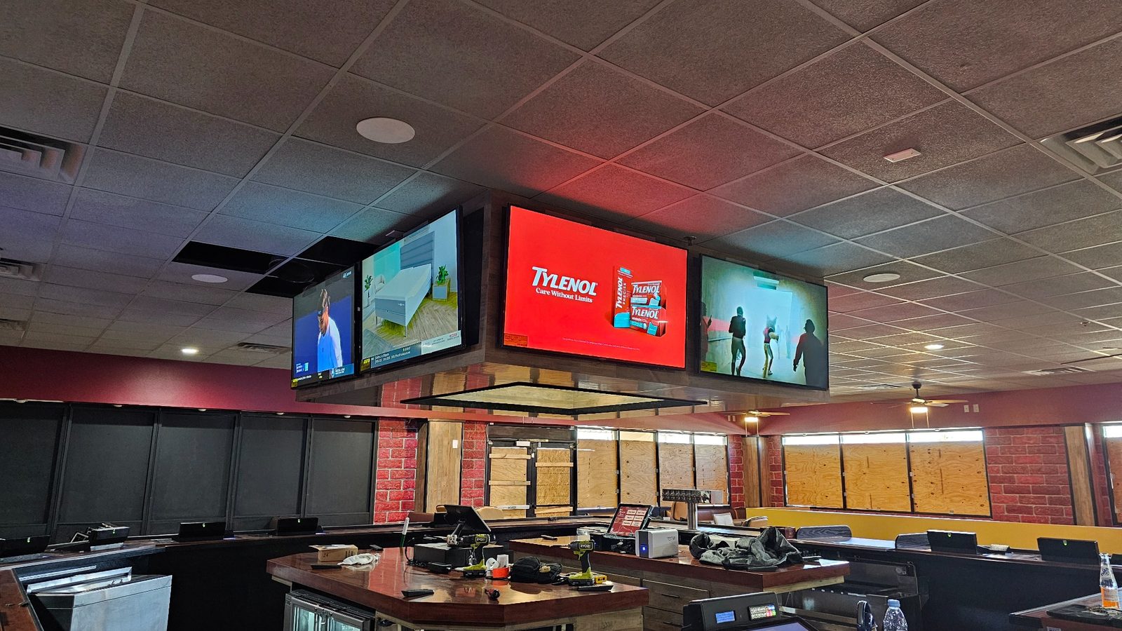 Commercial multi-display installation